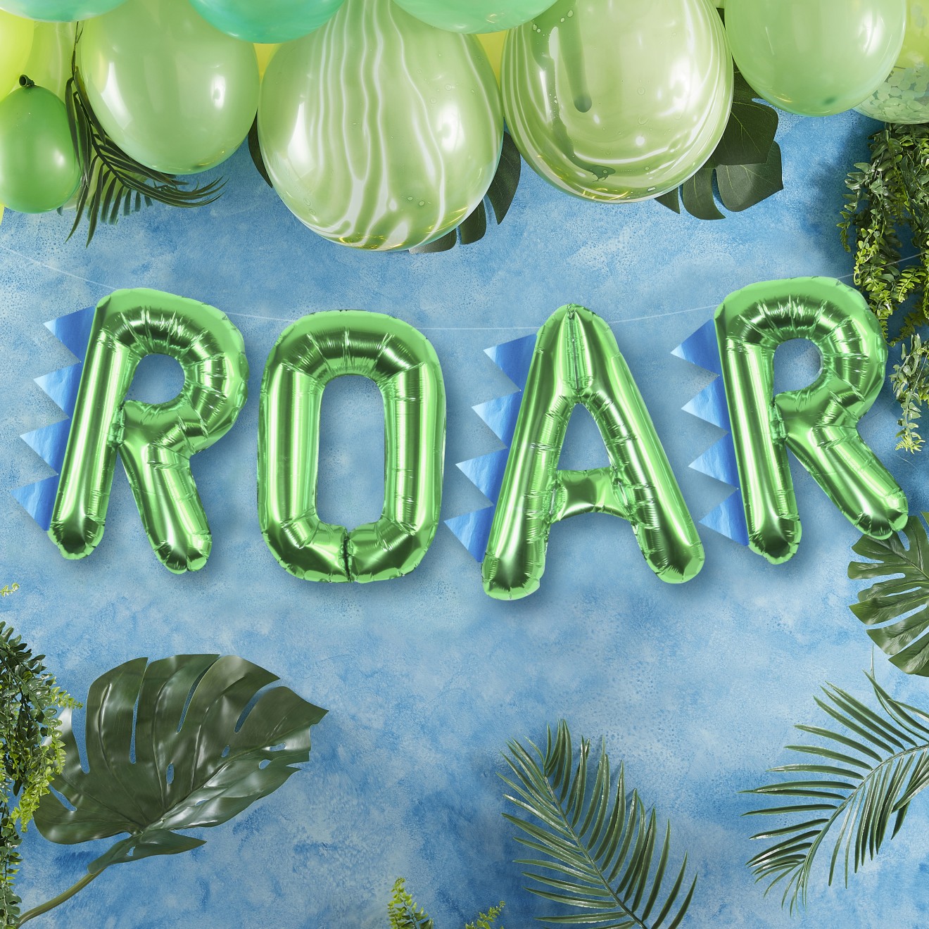 1 Balloon Bunting - ROAR